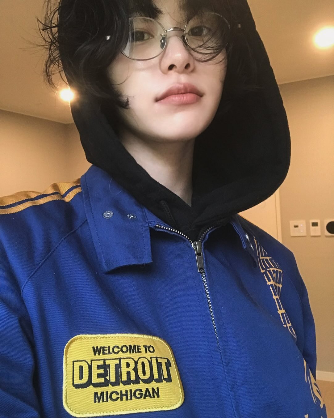 학씨 딸❤️💛사실 예전부터 단발좌
이수경의 힙한 일상룩에 숏컷 조합💇🏻‍♀️🎣너무 예뻐요 이미지8