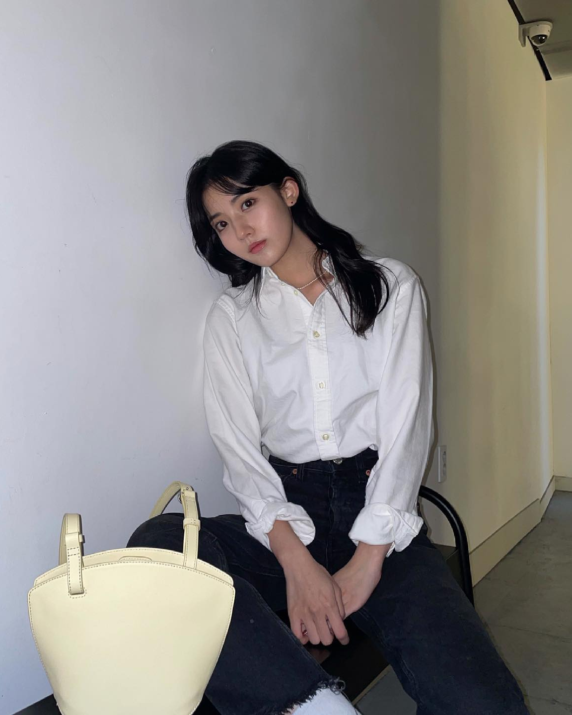 퓨어한 무드🤍💙흰청 스타일링 이미지4