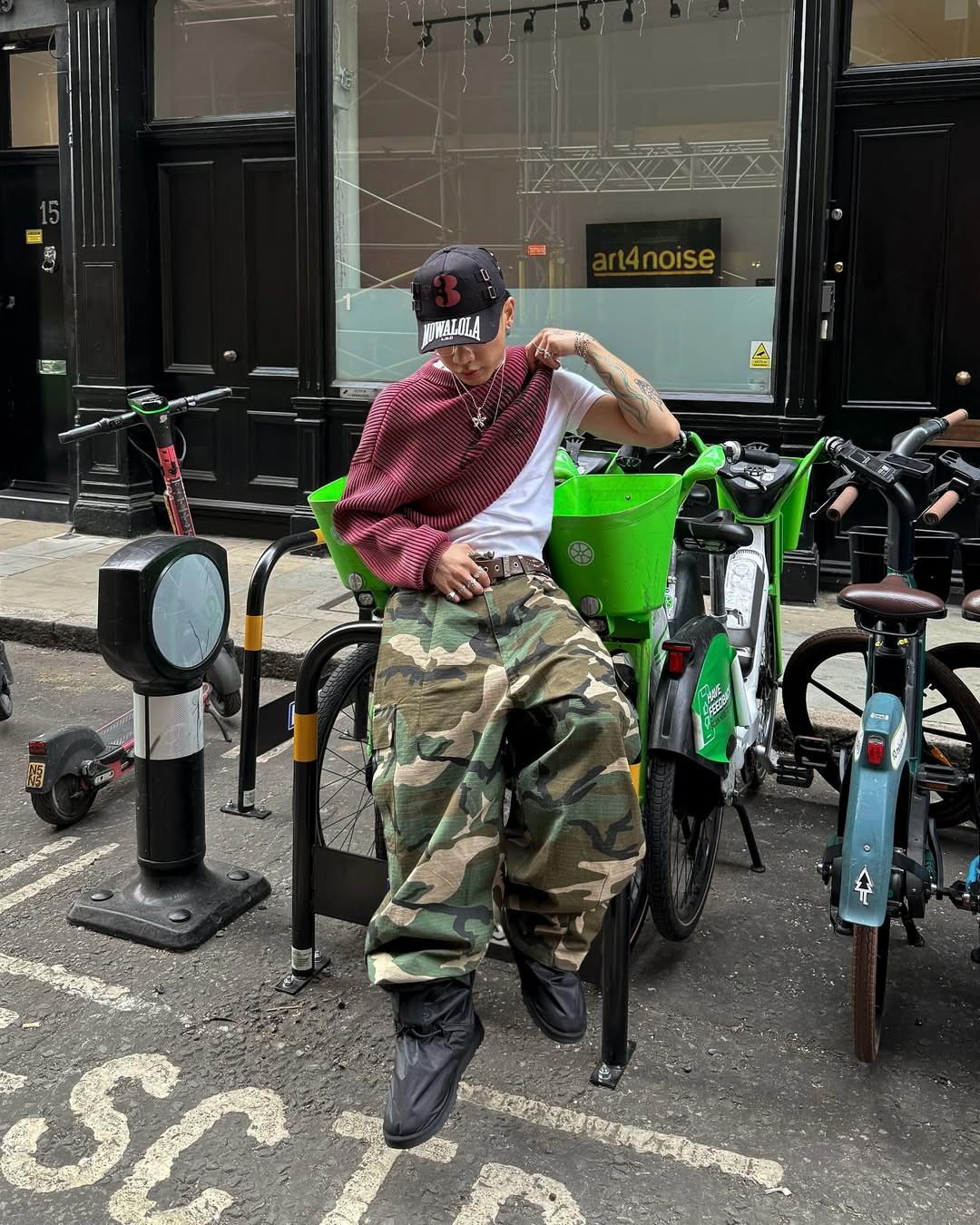 요즘 날씨 특:반만 입어야됨🤪 이미지2