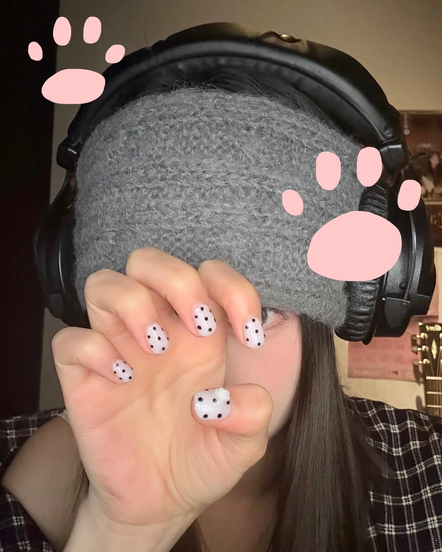 기분 좋아지는🖤💅포인트 네일 이미지
