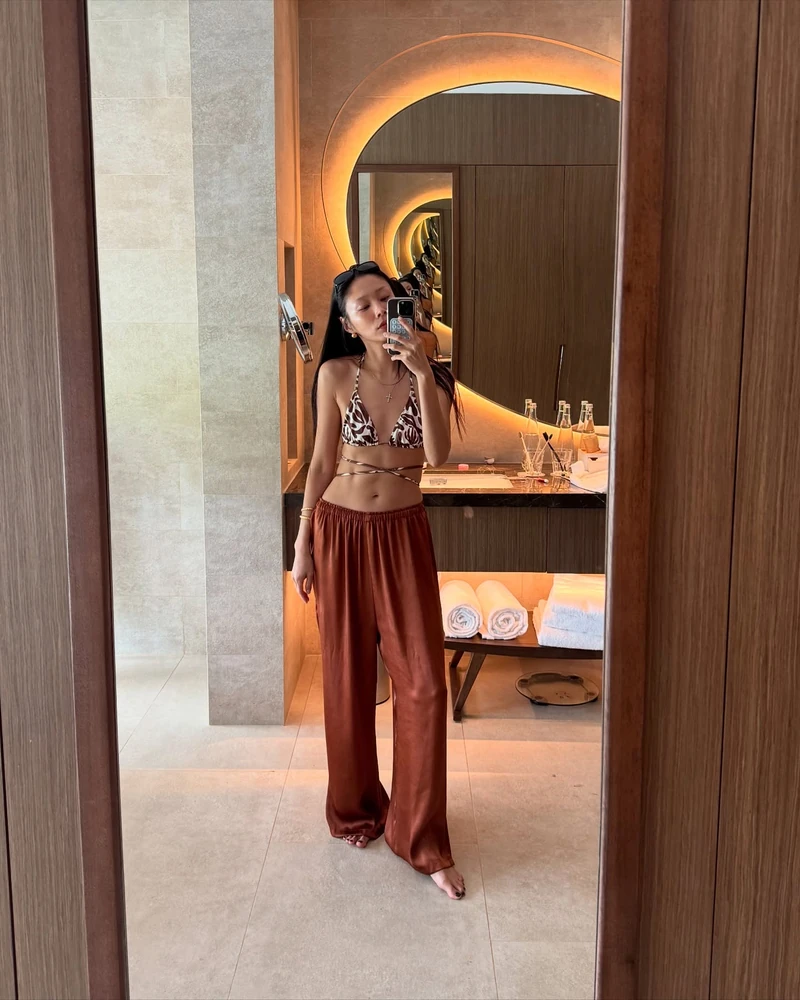 셀럽 픽 비키니👙데이즈데이즈 이미지6