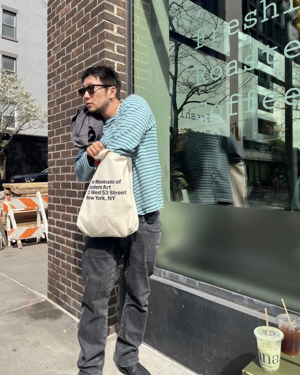 어디든 어울리는 흑청👖 이미지