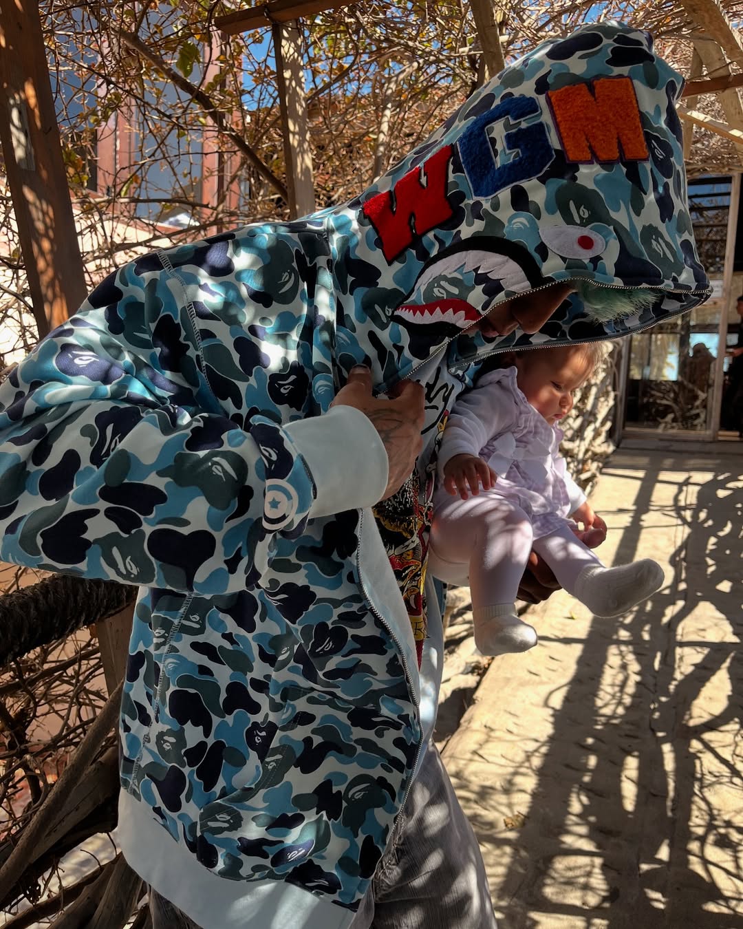 아이코닉한 베이프 샤크🐒🦈 이미지6