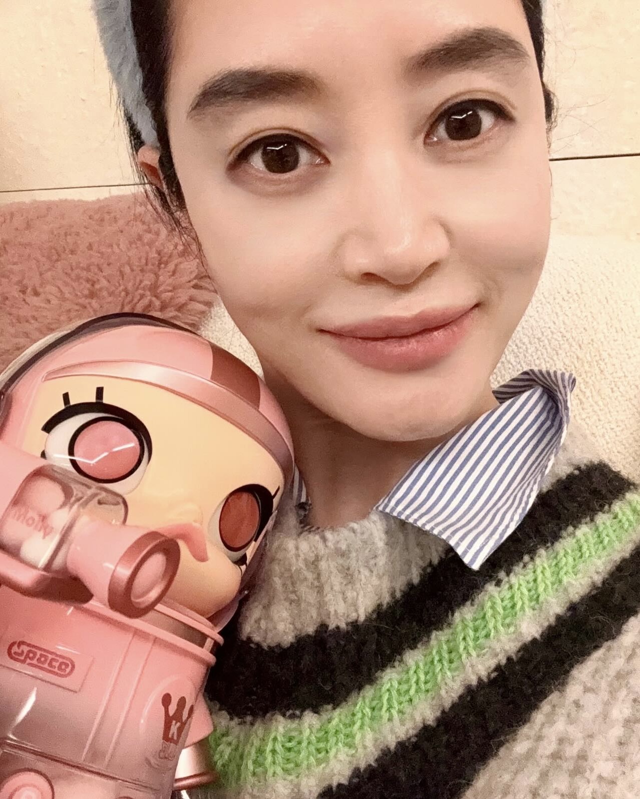 얼굴 여백이 제로 수준❤️김혜수 이미지6