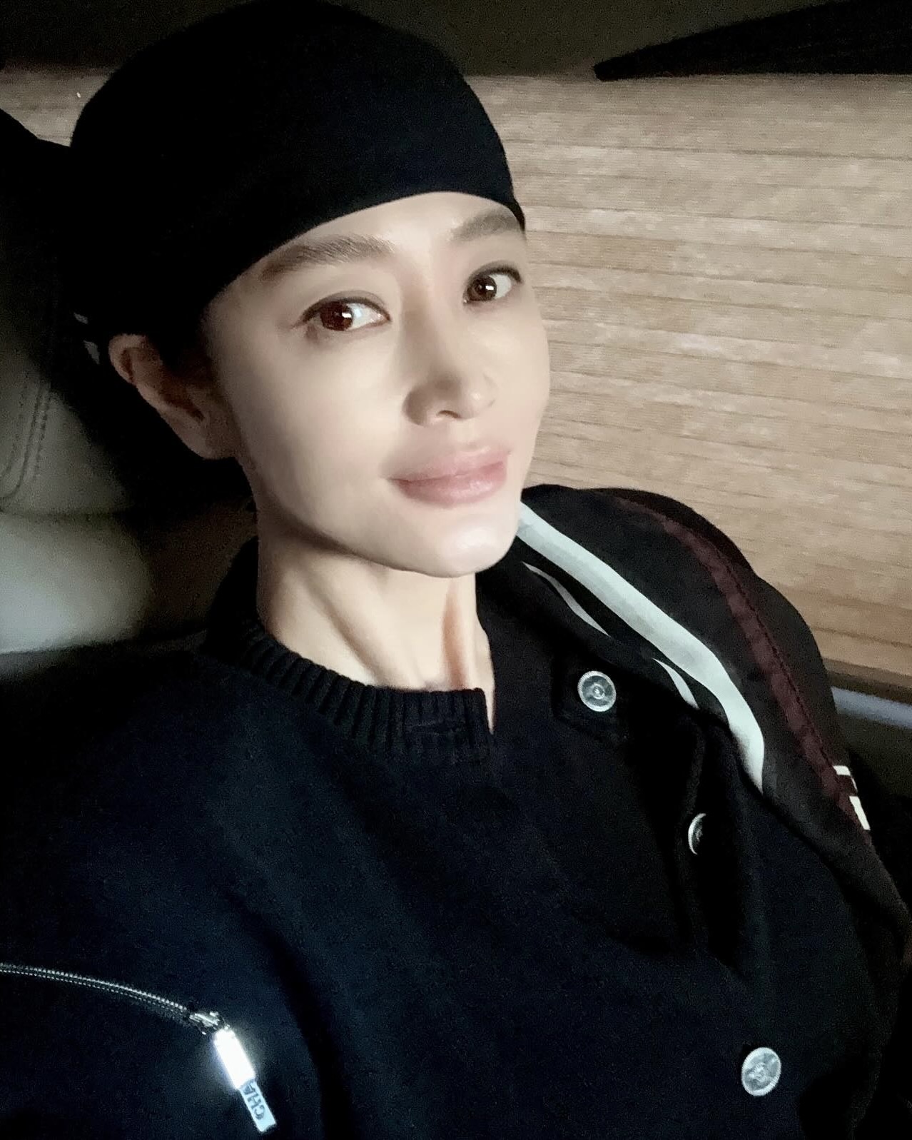 얼굴 여백이 제로 수준❤️김혜수 이미지2