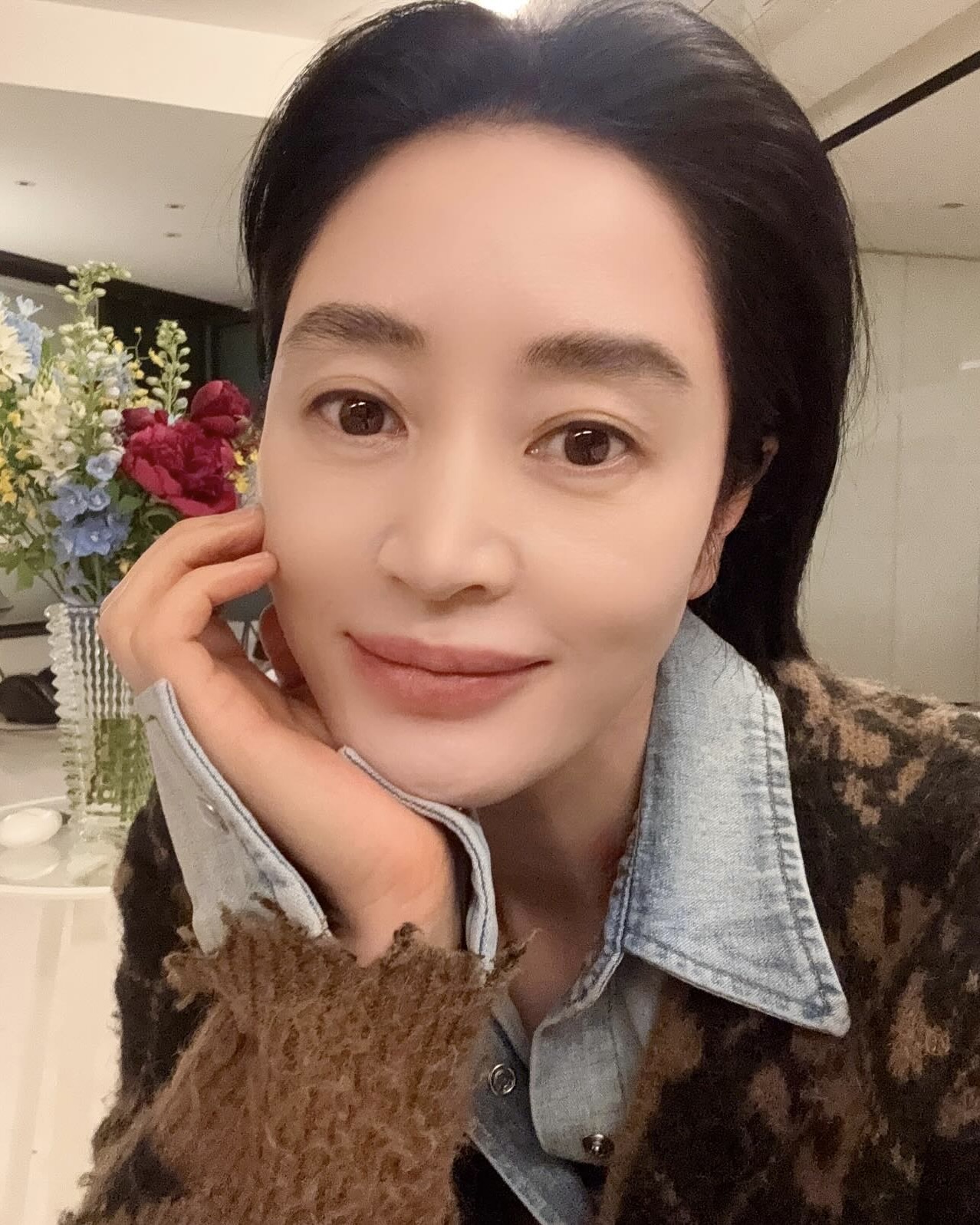 얼굴 여백이 제로 수준❤️김혜수 이미지7
