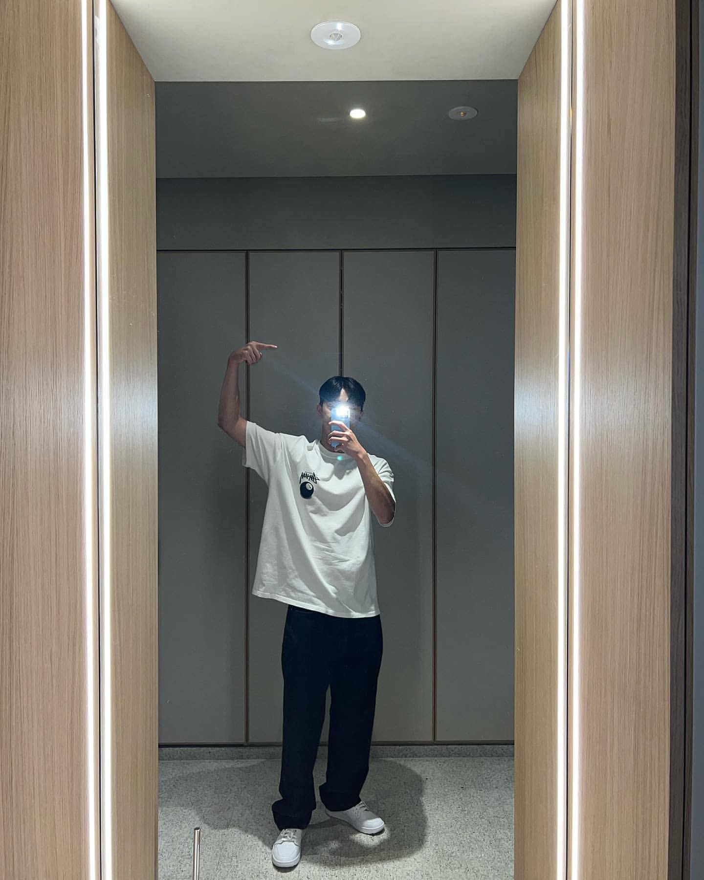 여름에도 포기할 수 없는 스트릿☀️
스투시로 해결하기🎱 이미지2