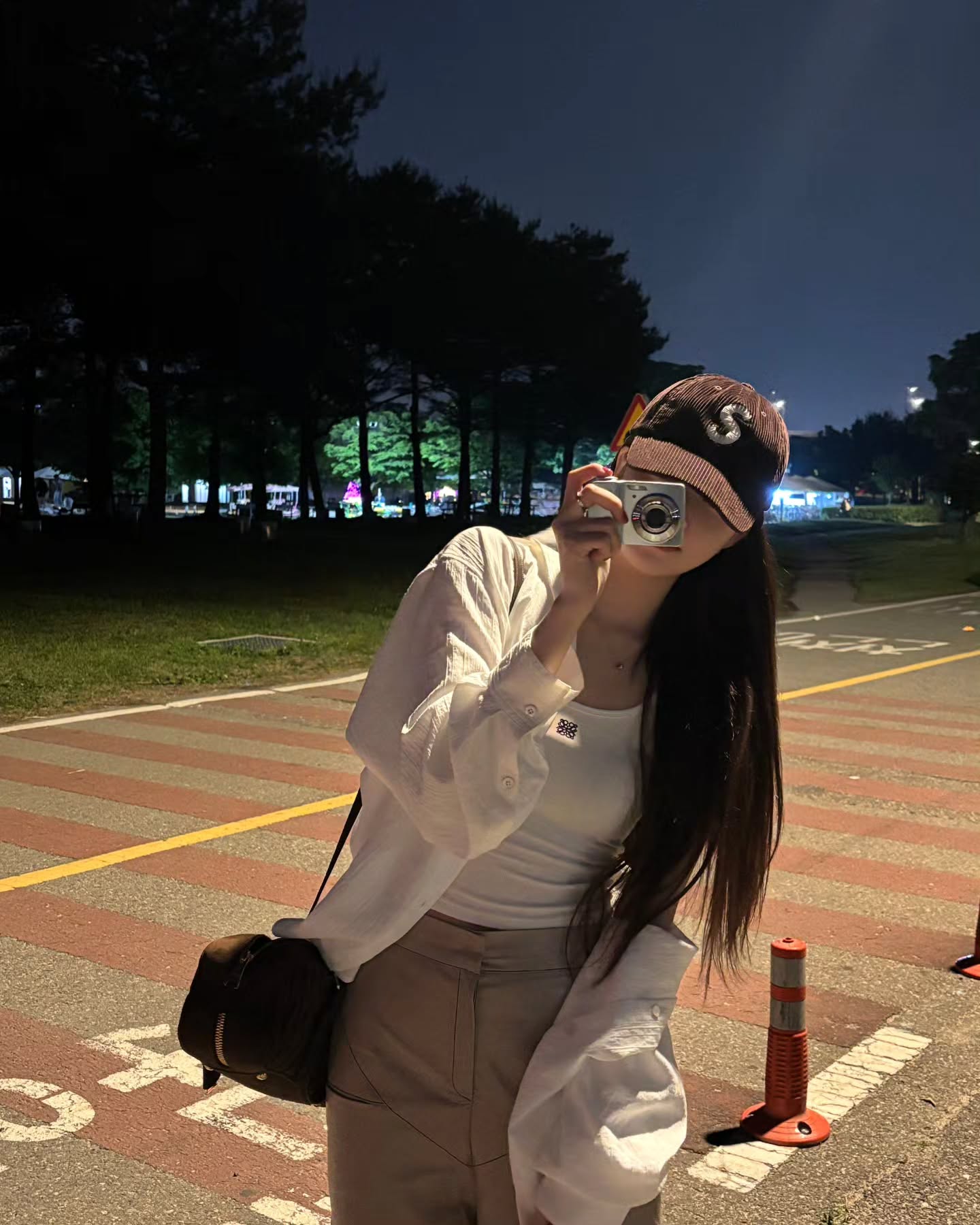 나시 스타일링의 정석✨홍은채
브랜드 나시 하나로 끝내는 여름 코디🖤 이미지5