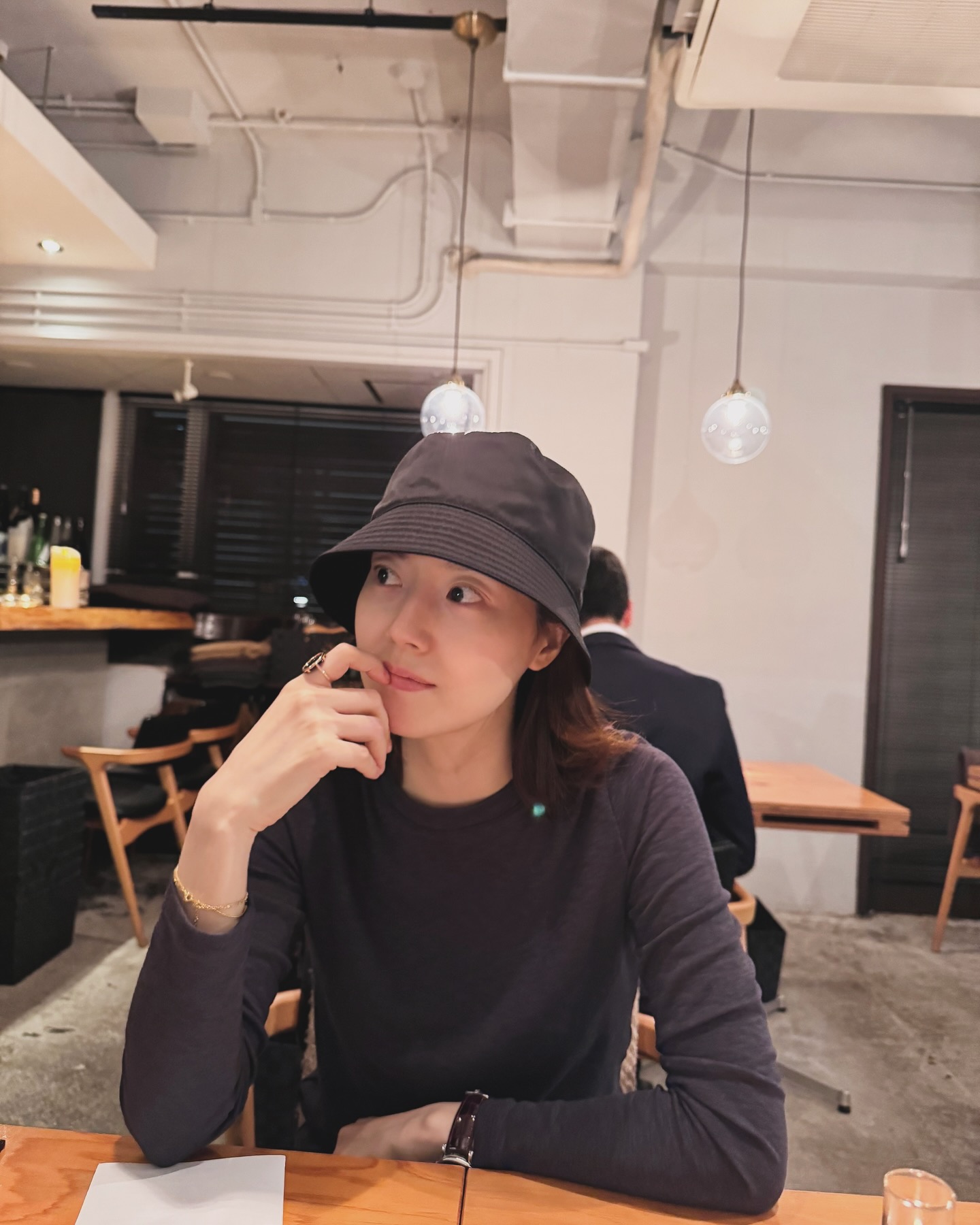 단발병 오는 문채원 뉴 헤어🙍🏻♀️ 이미지4