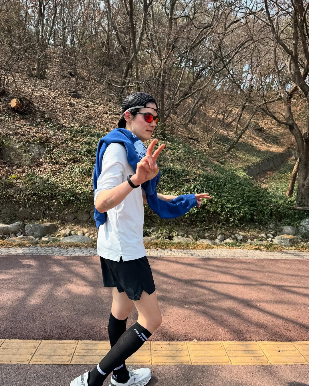 러닝할 때에도 멋 포기 못해🏃🏻 이미지2