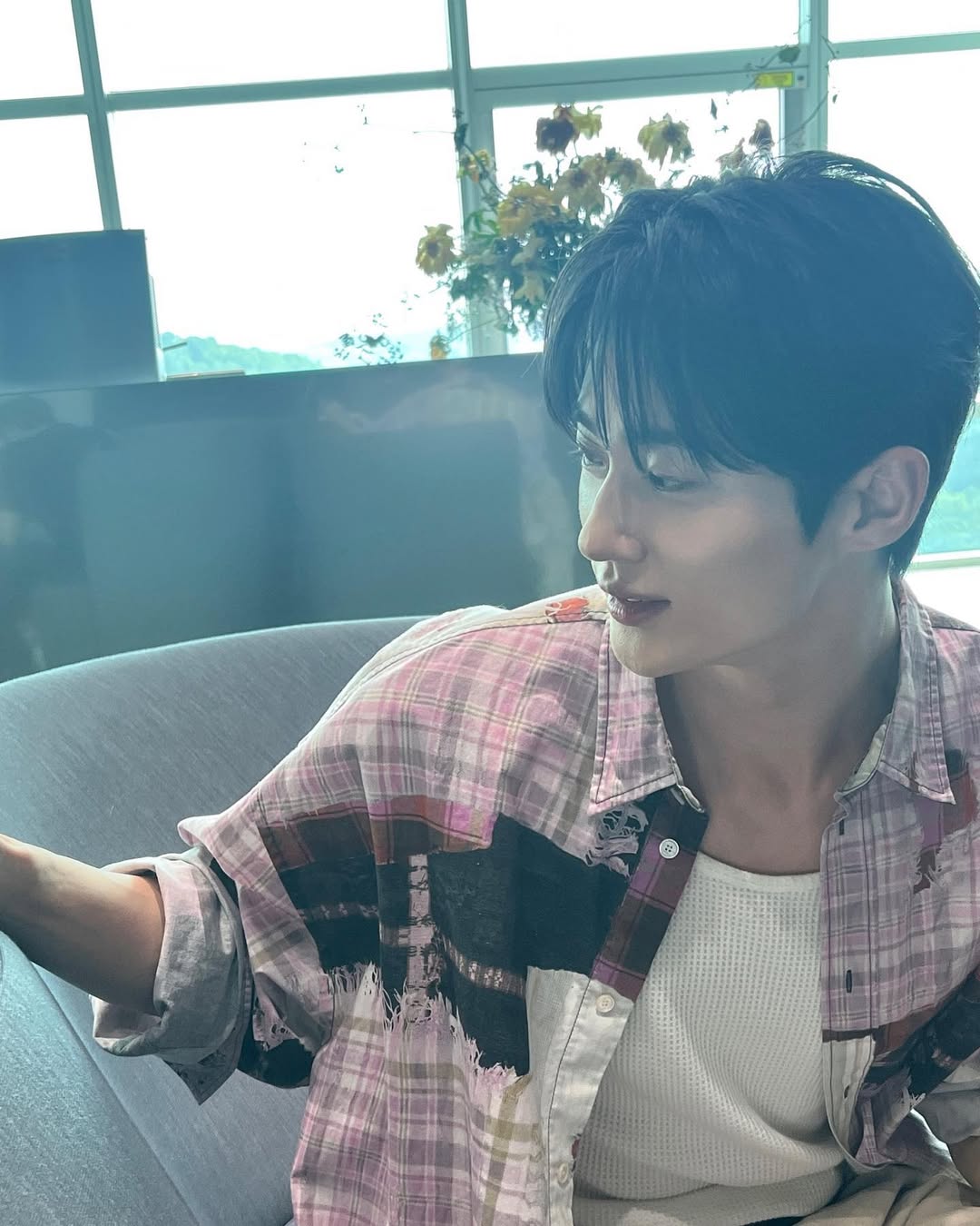 셔츠 롤업 센스 챙겨👔 이미지5