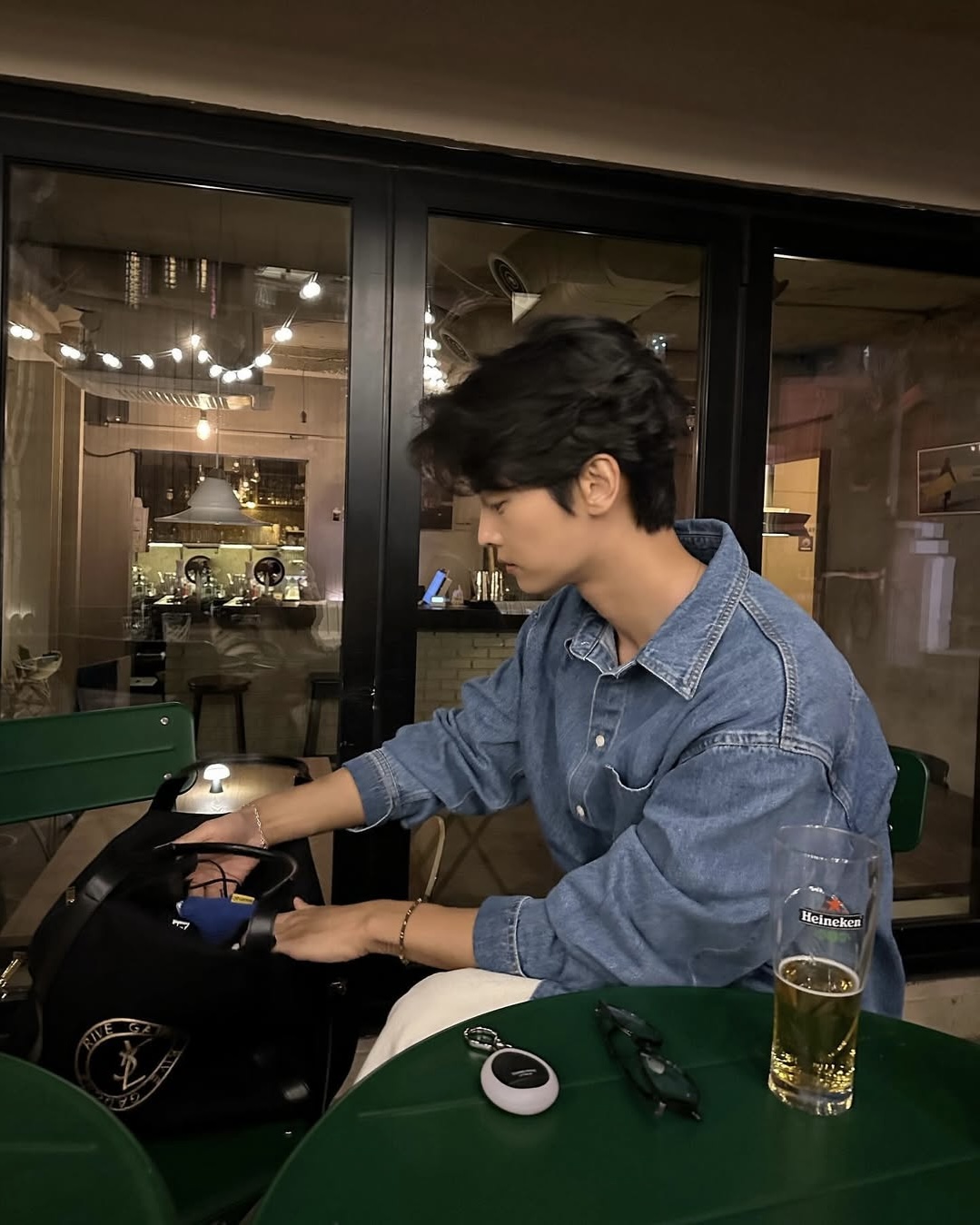 셔츠 롤업 센스 챙겨👔 이미지6