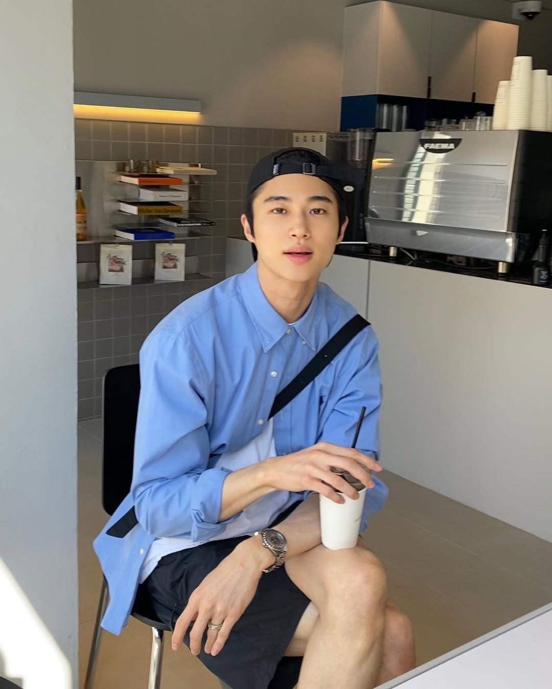 셔츠 롤업 센스 챙겨👔 이미지7