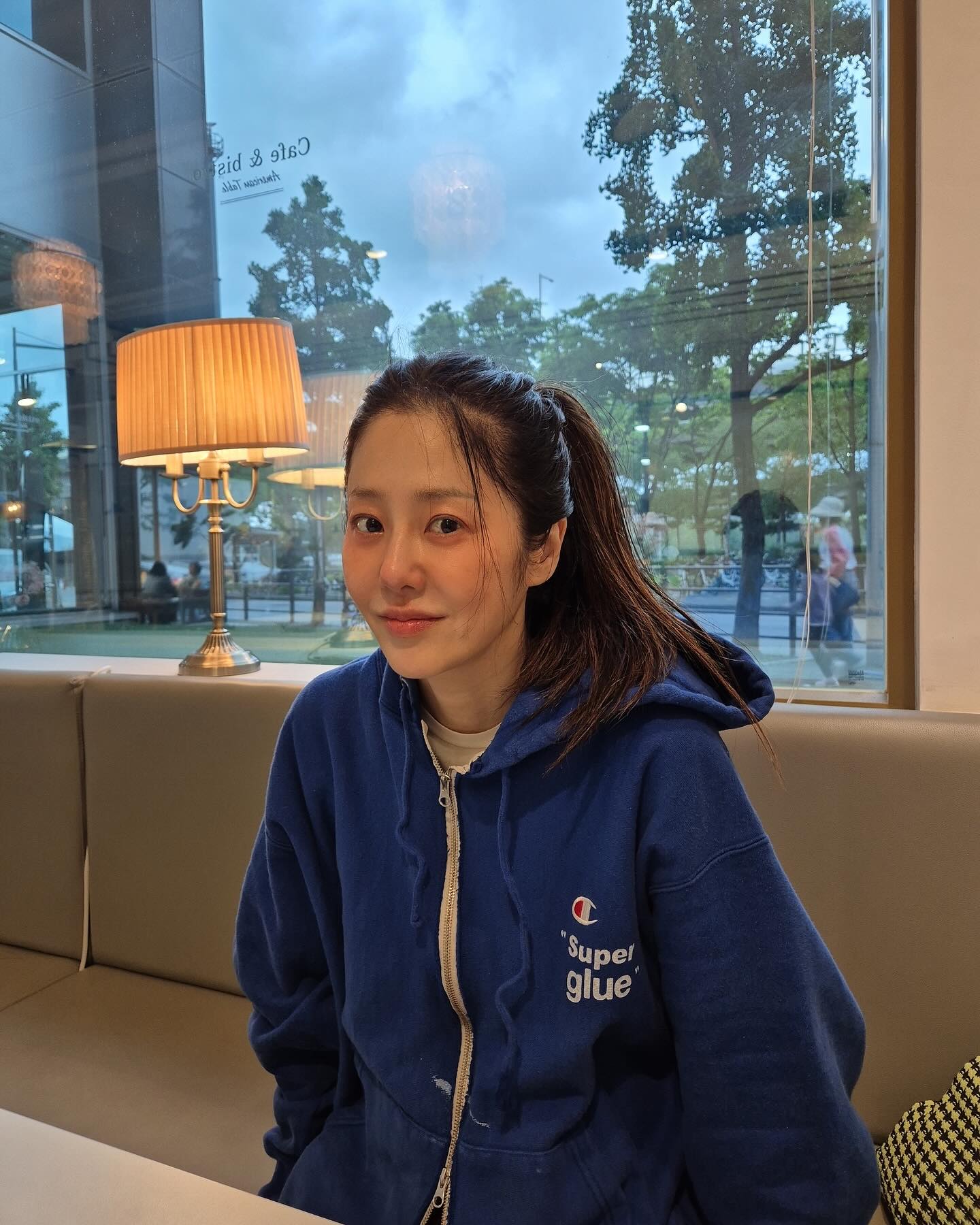 MZ보다 힙한💙고현정 데일리룩 이미지"