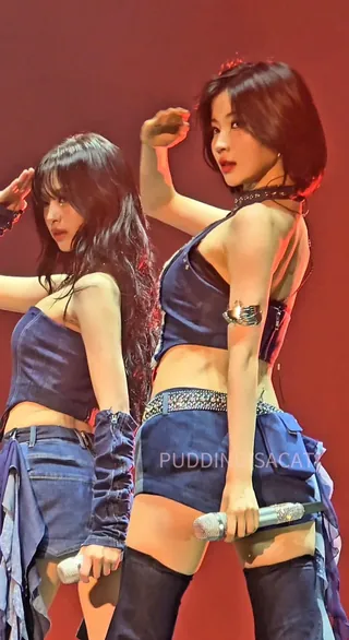핫걸 아사의 킬디스러브🗡️🩷 이미지