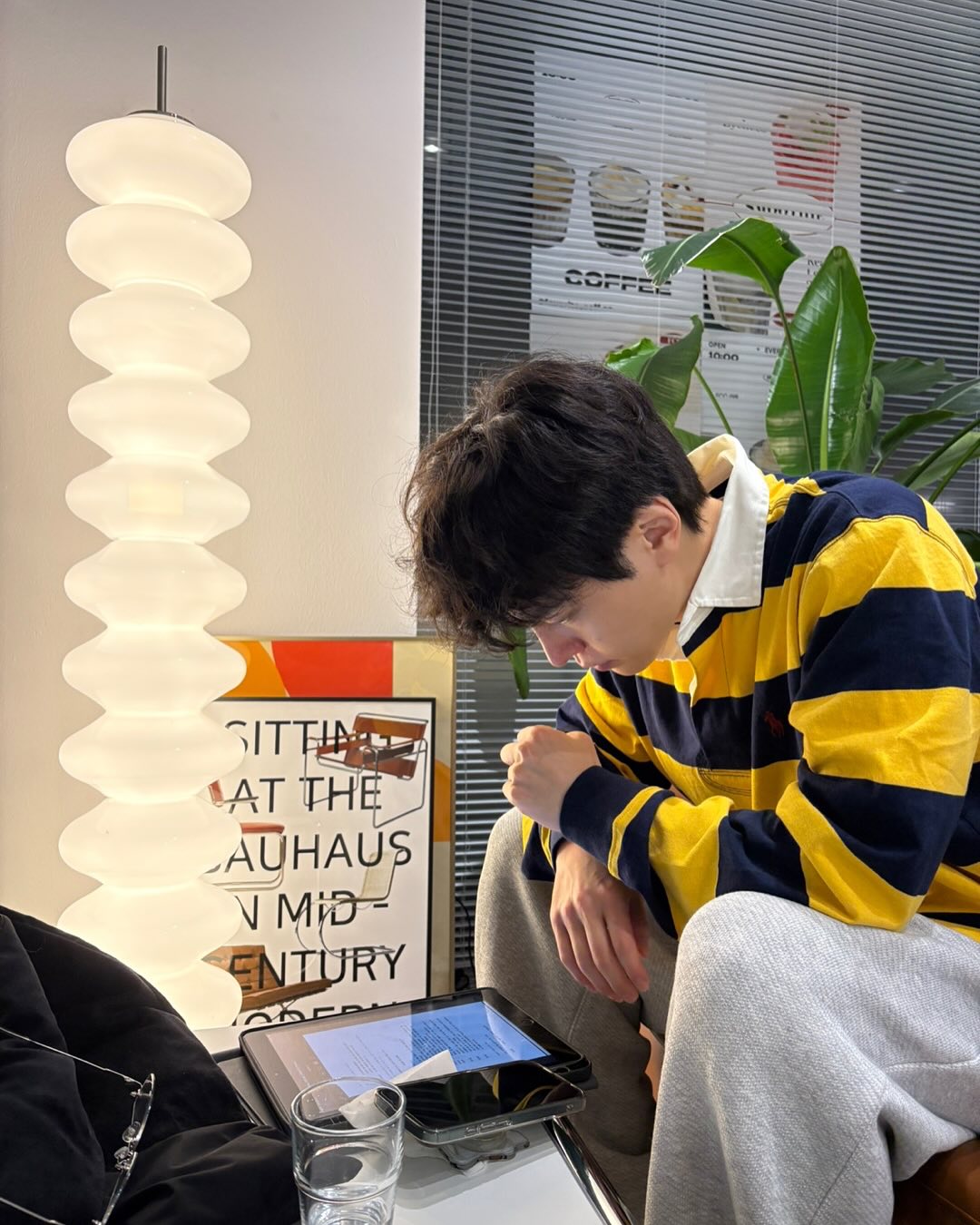 연하 남친 바이브🐶강유석

‘폭싹 속았수다’ 은명이부터 ‘언슬전’ 엄재일까지! 연기부터 춤까지, 반전 매력의 강유석은 강아지상 비주얼과 러블리한 미소로 ‘연하 남친 같다’는 반응이 쏟아지고 있죠.

지금 바로 슬라이드를 넘겨, 강유석의 매력을 확인해보세요💘 이미지7