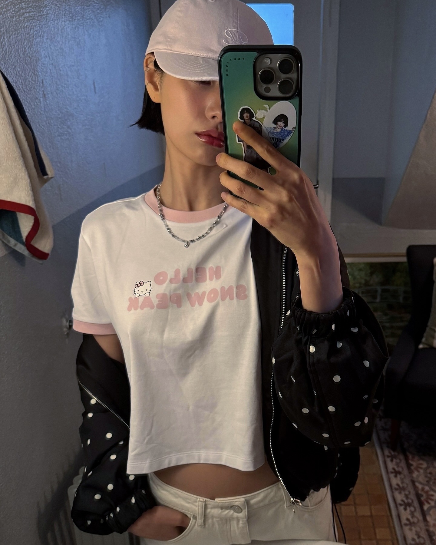 셀럽들이 사랑하는 키티룩💘👚
스타일링 팁, 지금 참고해보자 이미지4