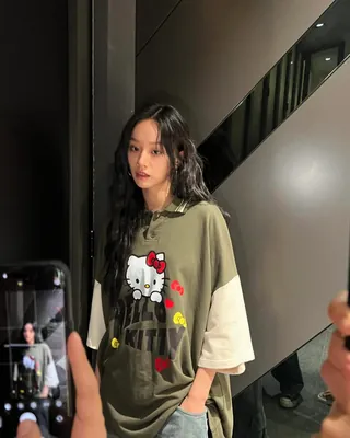 셀럽들이 사랑하는 키티룩💘👚
스타일링 팁, 지금 참고해보자 이미지
