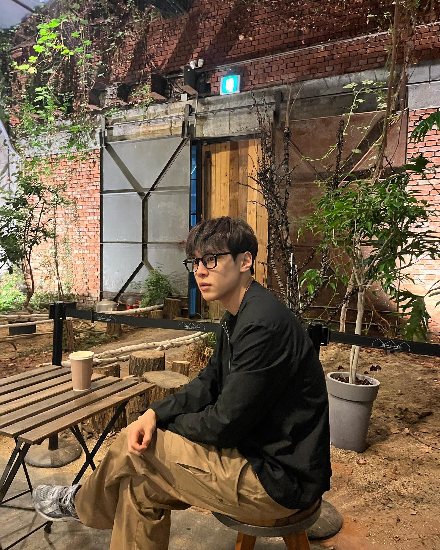 연하 남친 바이브🐶강유석

‘폭싹 속았수다’ 은명이부터 ‘언슬전’ 엄재일까지! 연기부터 춤까지, 반전 매력의 강유석은 강아지상 비주얼과 러블리한 미소로 ‘연하 남친 같다’는 반응이 쏟아지고 있죠.

지금 바로 슬라이드를 넘겨, 강유석의 매력을 확인해보세요💘 이미지4