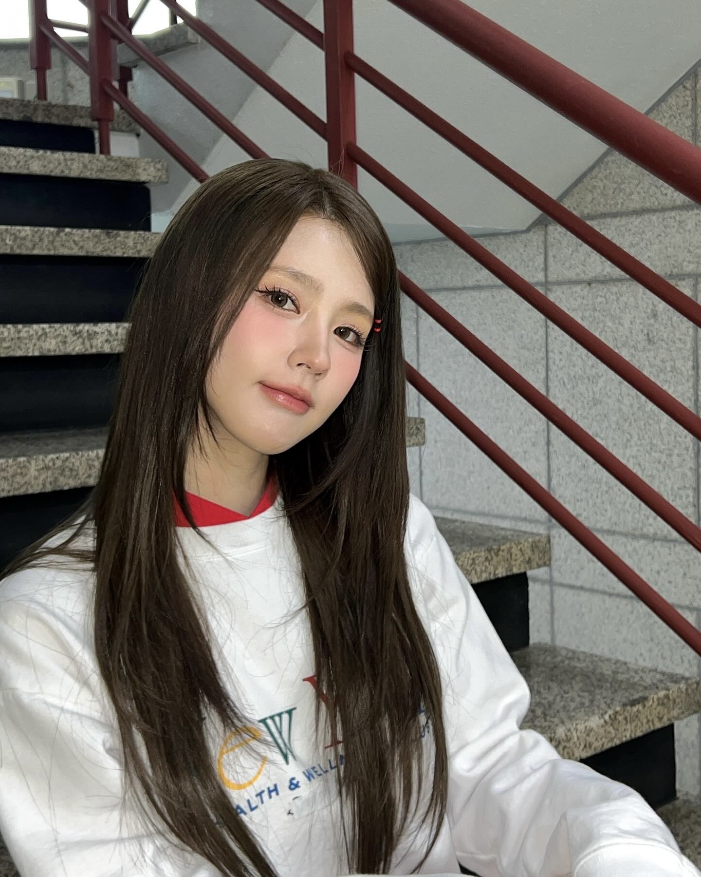 새 스타일? 염색이 답이지💇🏻‍♀️🤎 이미지