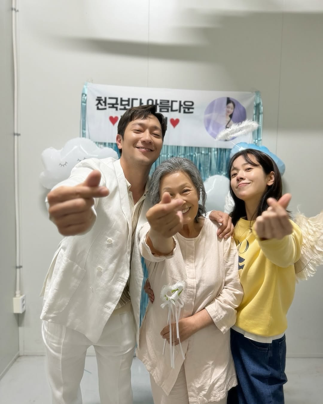손석구 X 한지민의 부부 케미👩‍❤️‍👨 이미지5