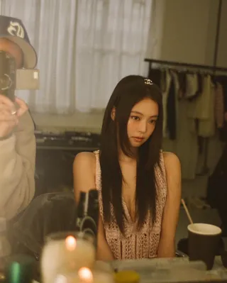 트렌디한 하이 레이어드컷 완성🖤
헤어 스타일링 변화를 주고 싶을 때 참고할 스타일✨ 이미지
