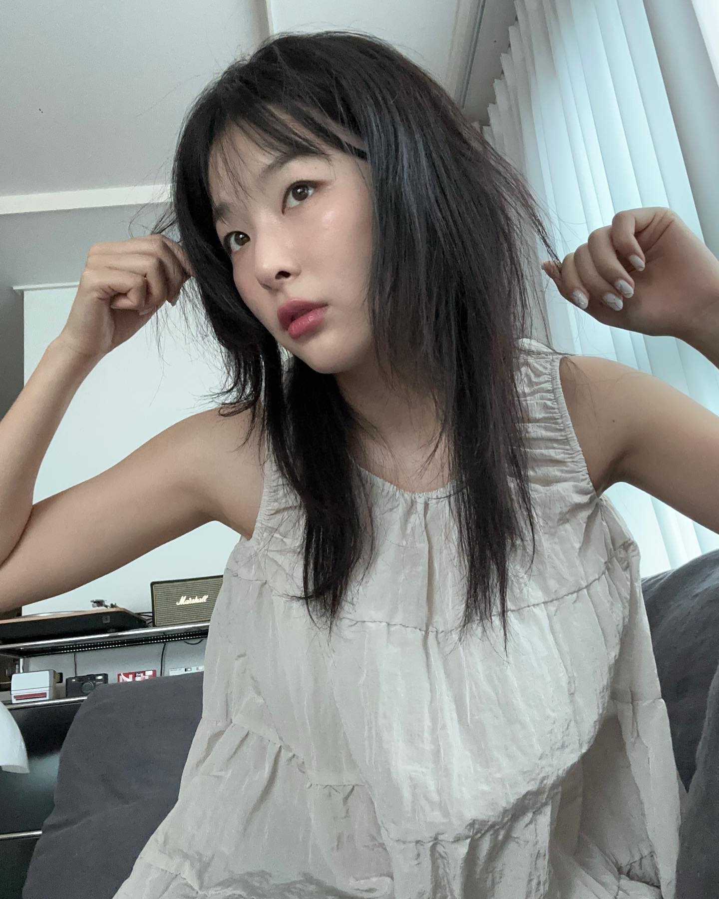 트렌디한 하이 레이어드컷 완성🖤
헤어 스타일링 변화를 주고 싶을 때 참고할 스타일✨ 이미지4