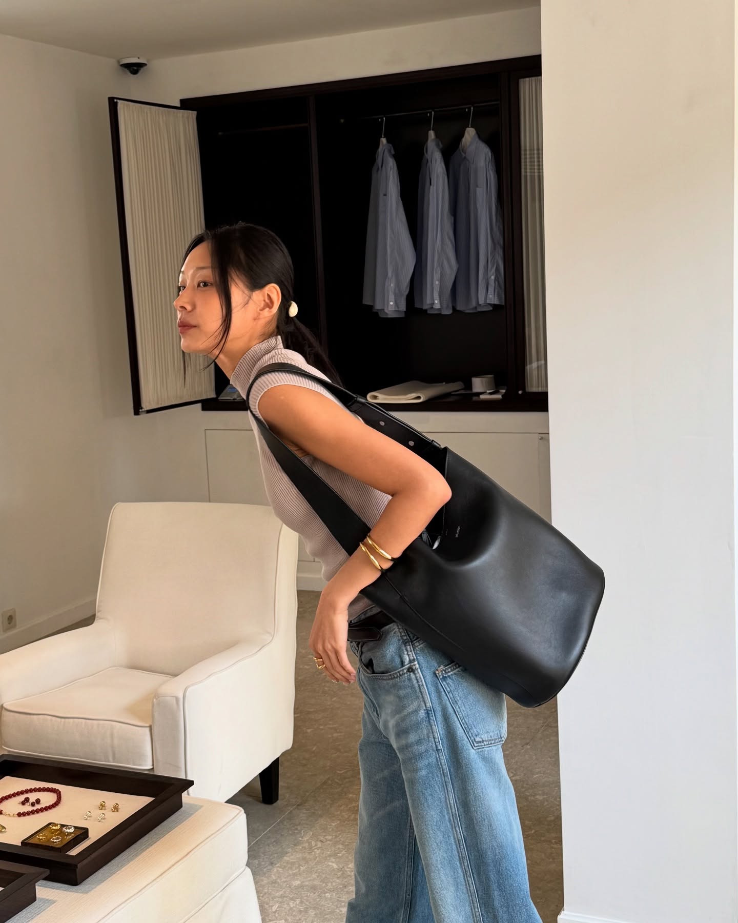 핫걸 코디 공식 = 나시 + 데님👖
기본템만으로 완성하는 올여름 스타일링❤️‍🔥 이미지7