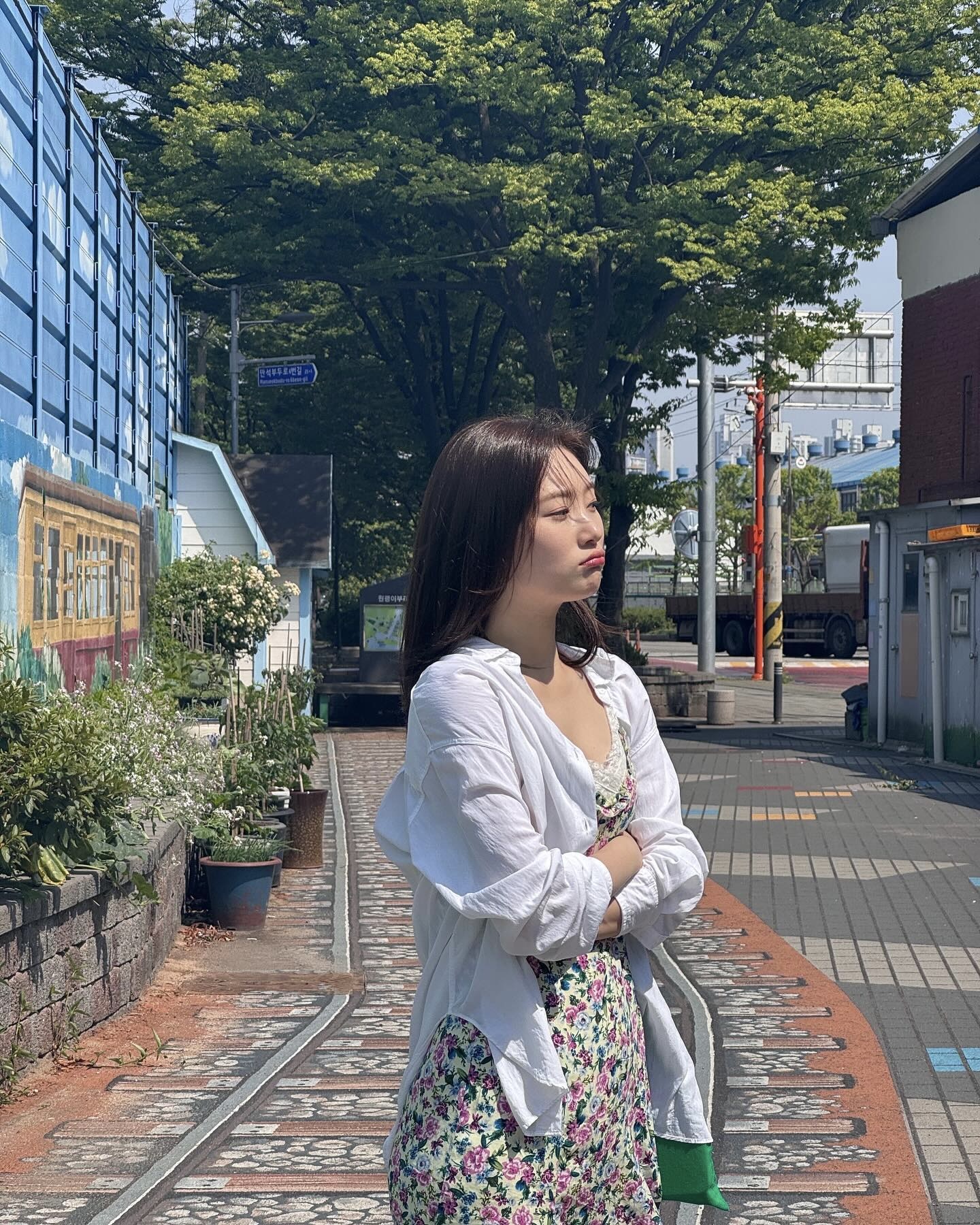플라워 원피스 고민 중??🌼👗
여리여리 분위기에 플라워 룩 센스 배워보세요🌻 이미지