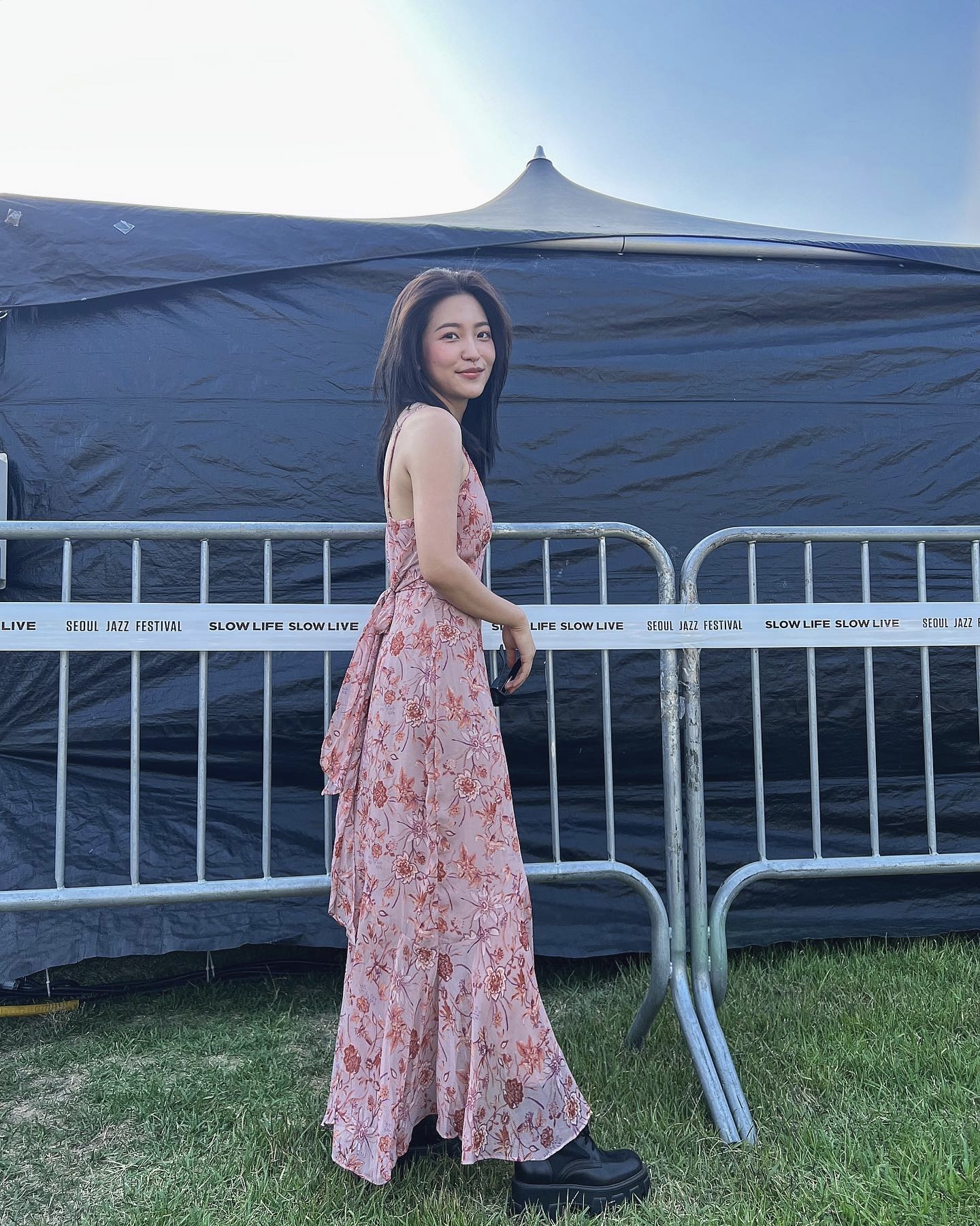 플라워 원피스 고민 중??🌼👗
여리여리 분위기에 플라워 룩 센스 배워보세요🌻 이미지