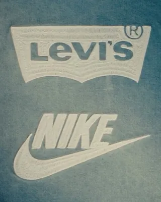 2018년 이후 다시 컴백할 콜라보🤝
나이키 x 리바이스 에어맥스 95🇺🇸에어 조던 4 이후 7년만에 협업 이미지