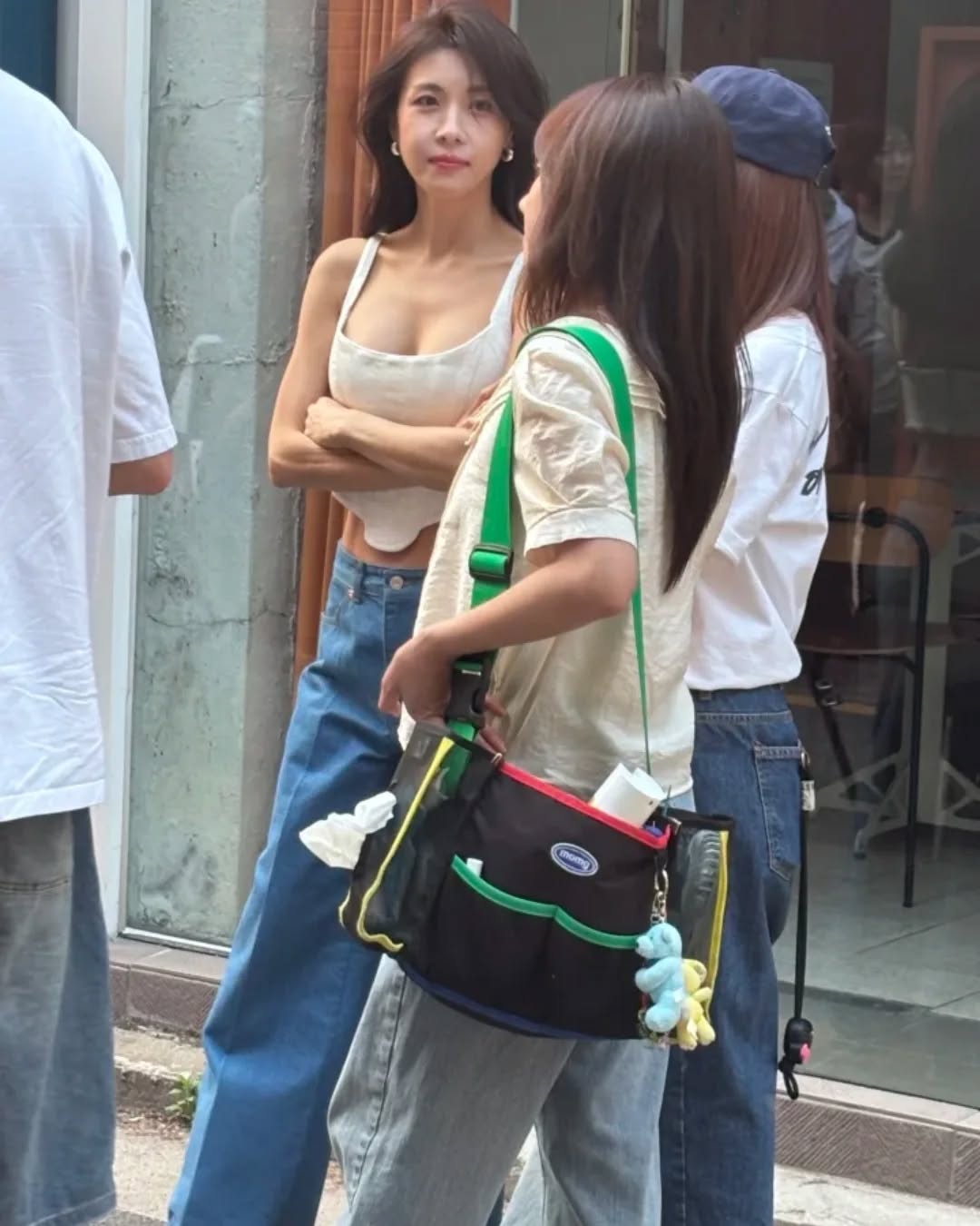 믿을 수 없는 관리퀸💙🤍지원 언니 이미지
