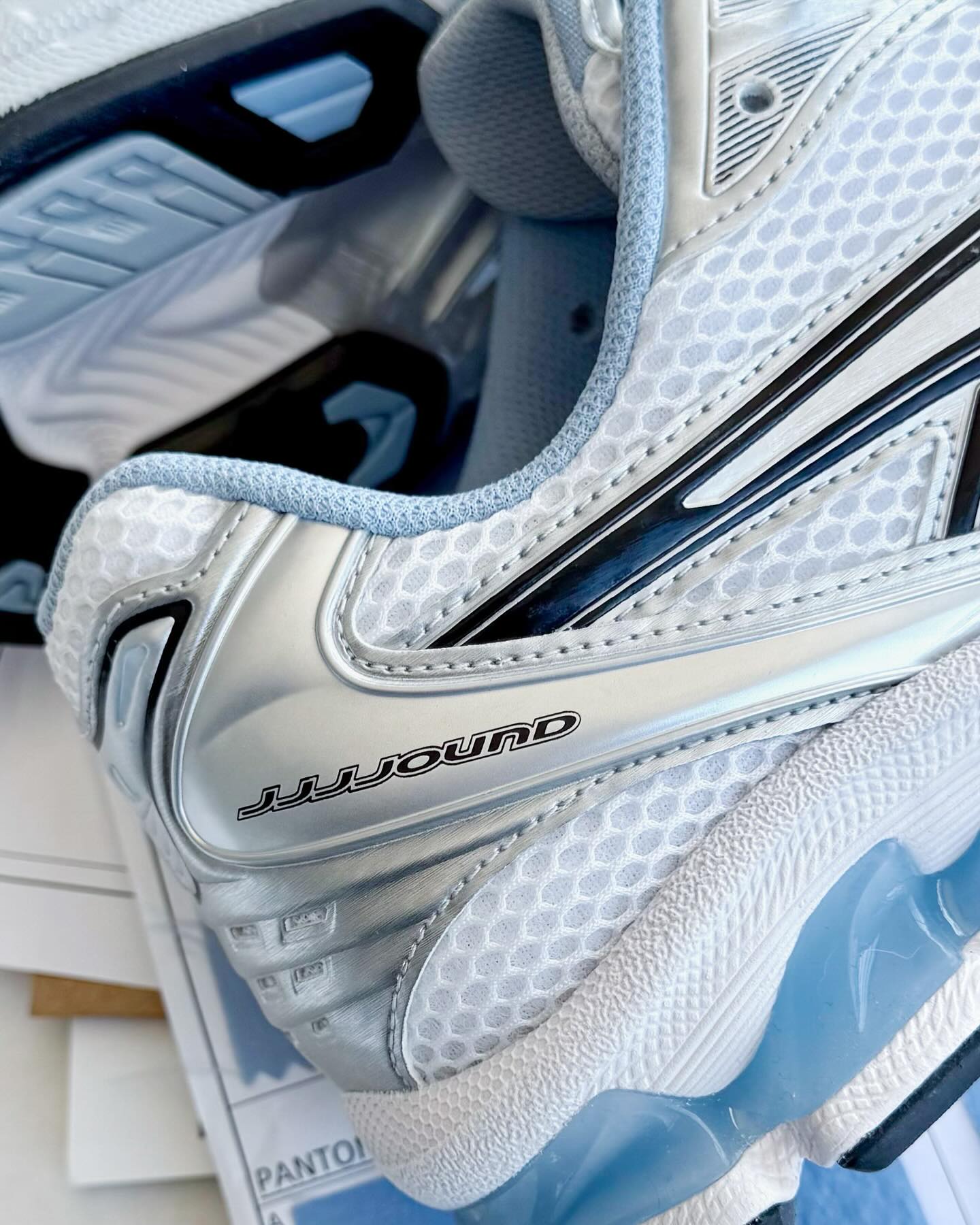 깔끔한 JJJ자운드X젤카야노👟 이미지6