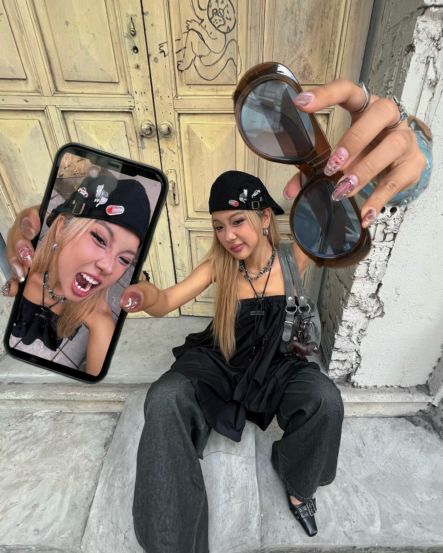 포즈 장인 등장?!
평범한 건 싫다면, 이렇게📸 이미지