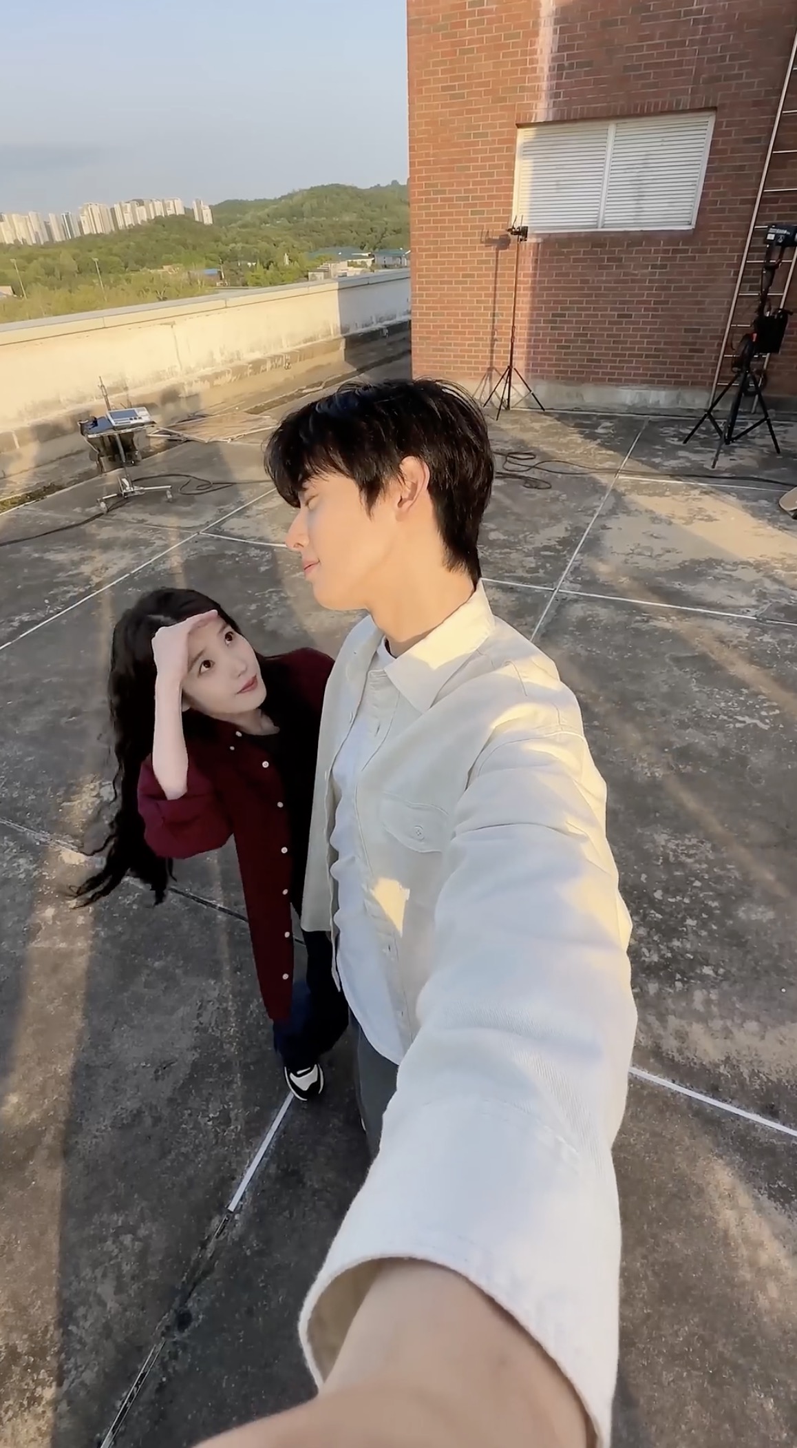 청춘 드라마 한 편 뚝딱🩷 연상연하 커플 무드👩‍❤️‍👨아이유 X 차은우 이미지