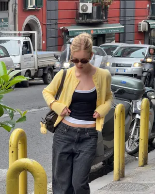 블루는 잠깐 쉬어가요...👖🖤
톤 다운된 데님이 필요한 순간, 흑청이 정답
이미지