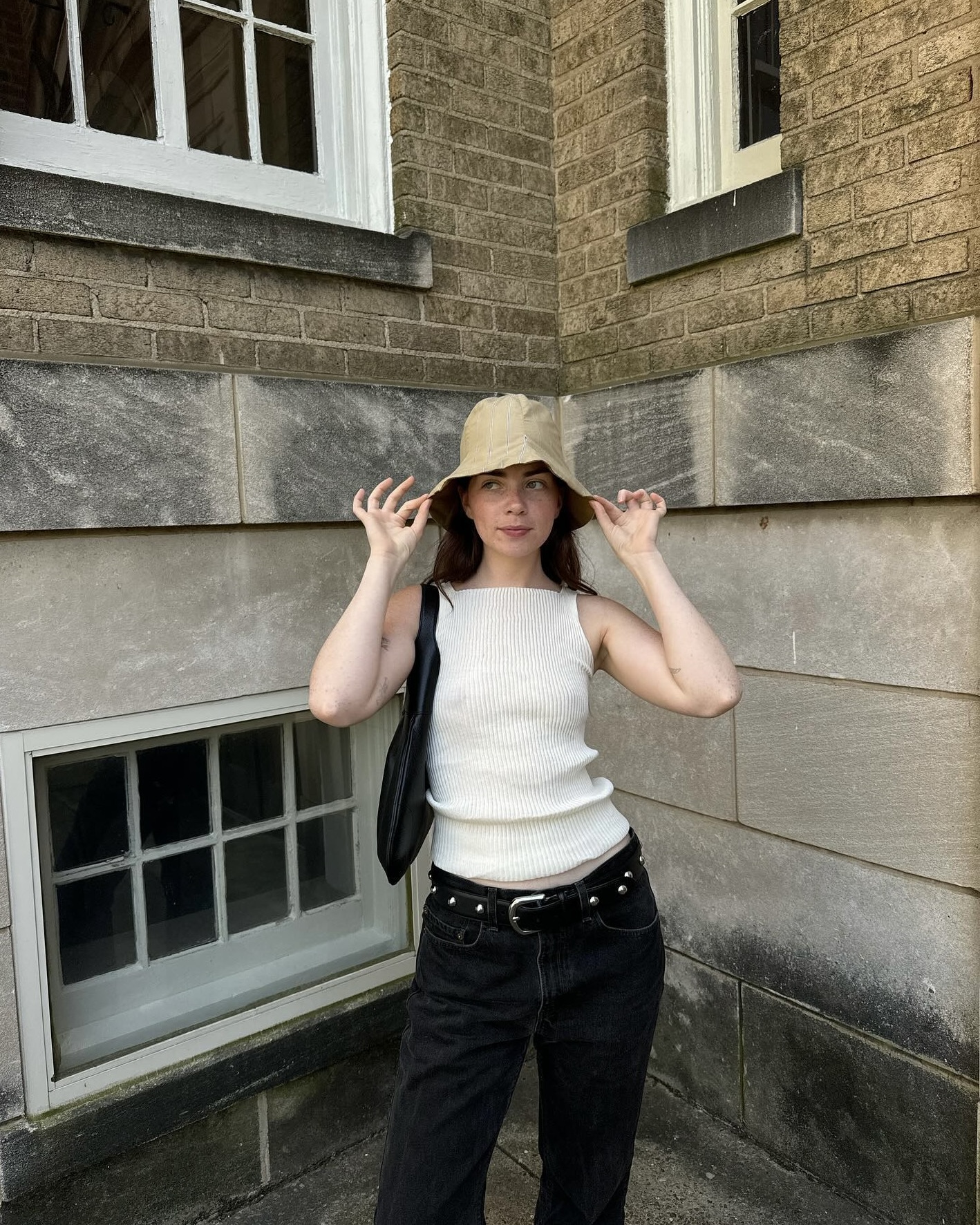 블루는 잠깐 쉬어가요...👖🖤
톤 다운된 데님이 필요한 순간, 흑청이 정답
이미지7