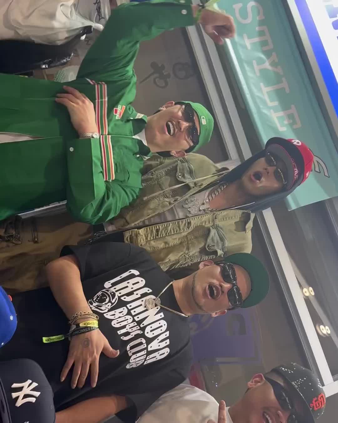뉴에라 보석 커스텀이 트렌드🧢💎 이미지