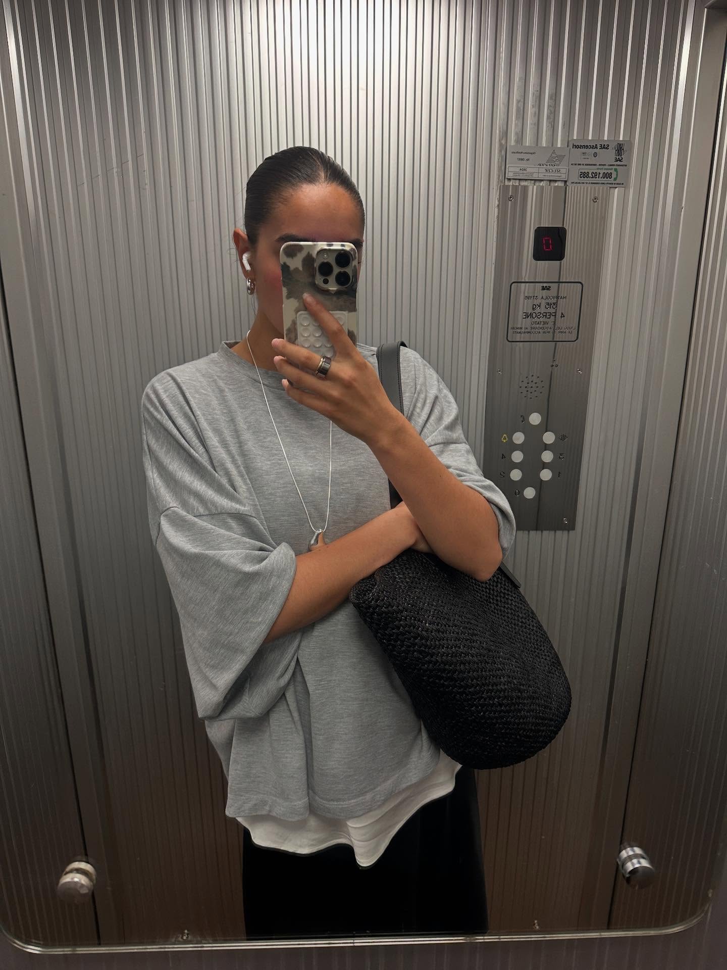 여름엔 라탄무드 데일리백으로👜 이미지"
