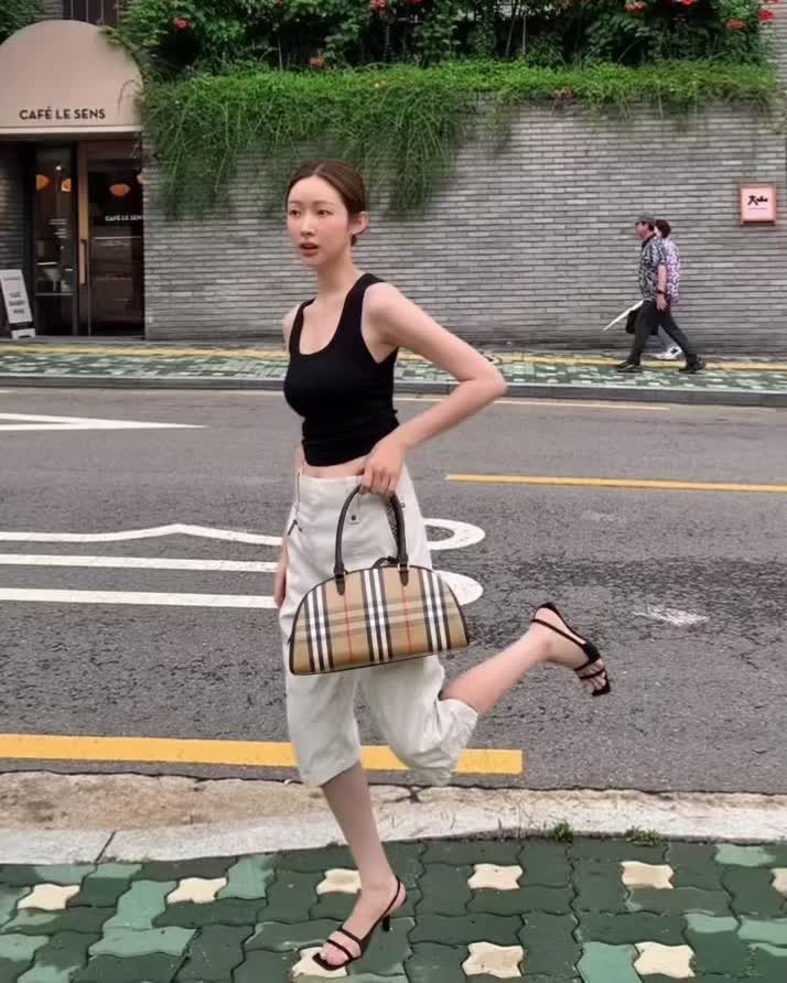 정원언니도 찍은 @멈칫샷 뭐야?
지원언니가 낋여온 멈칫샷 쉽게 찍는 방법✅ 이미지