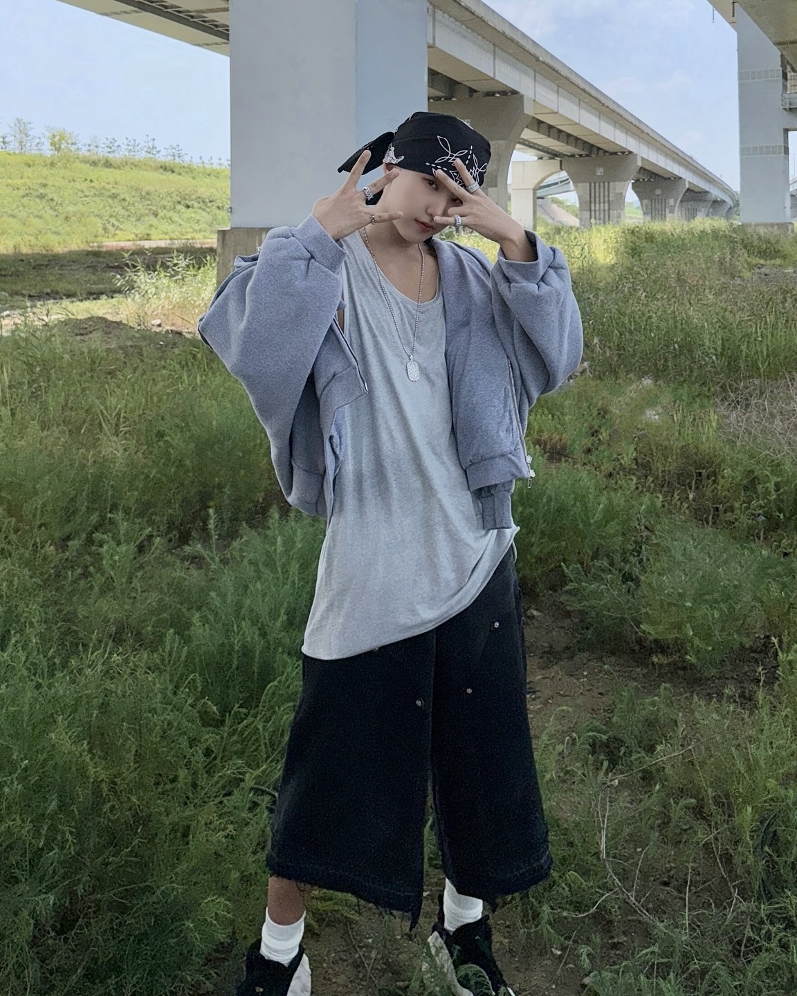 아직도 버뮤다 팬츠가 어렵다고? 🩳
기초부터 시작하는 버뮤다 팬츠 활용 캐주얼룩 이미지3