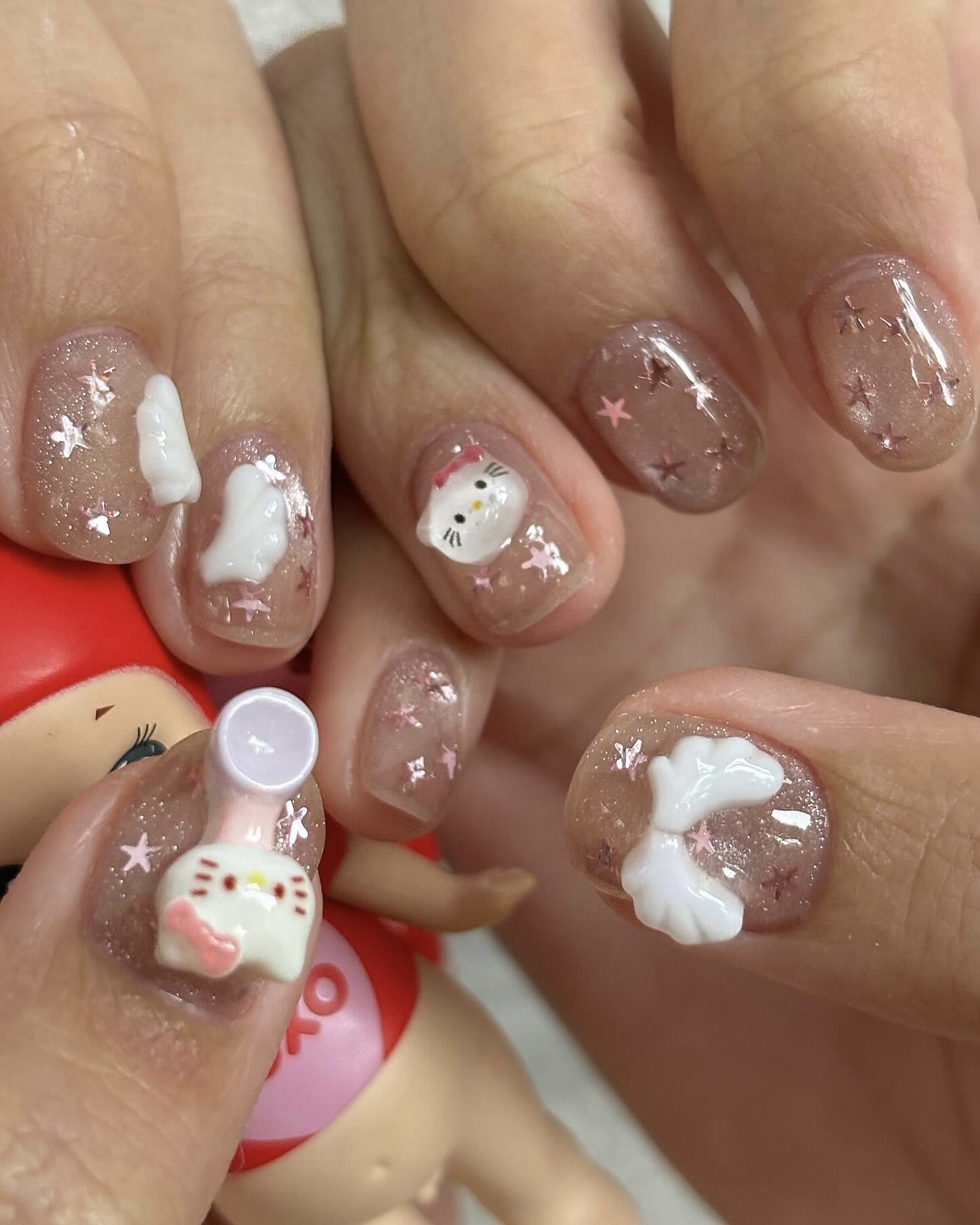 헬로키티 네일 끝판왕💅
귀엽고 과감하게, 키티 덕후라면 저장 필수💘 이미지4