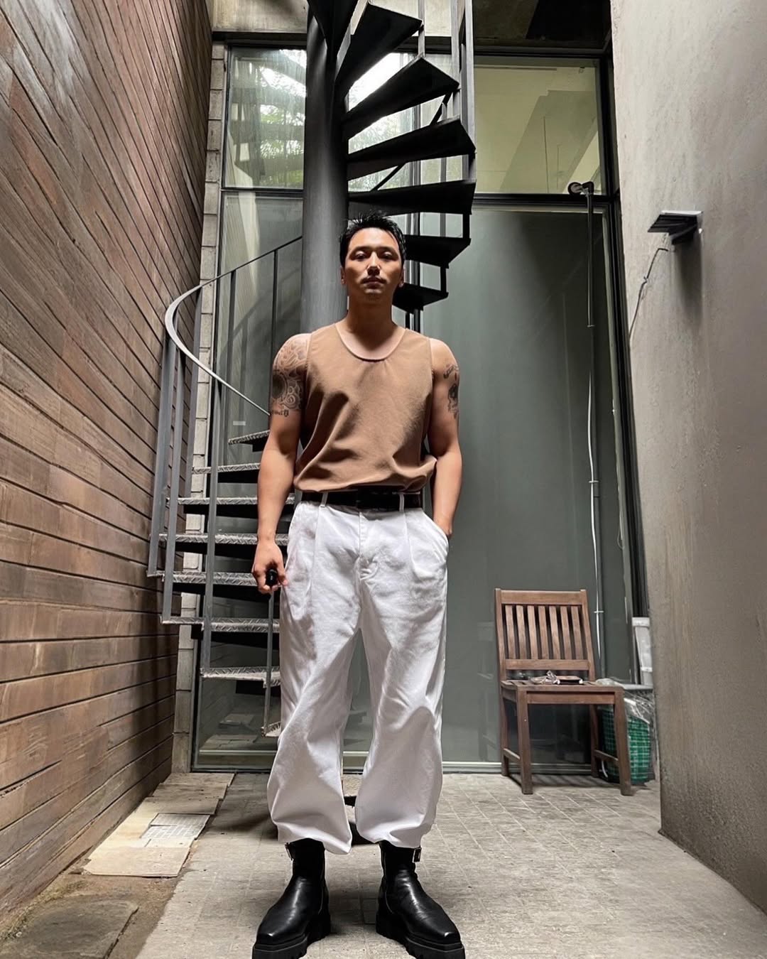 더울수록 끌리는 흰바지🧊 이미지