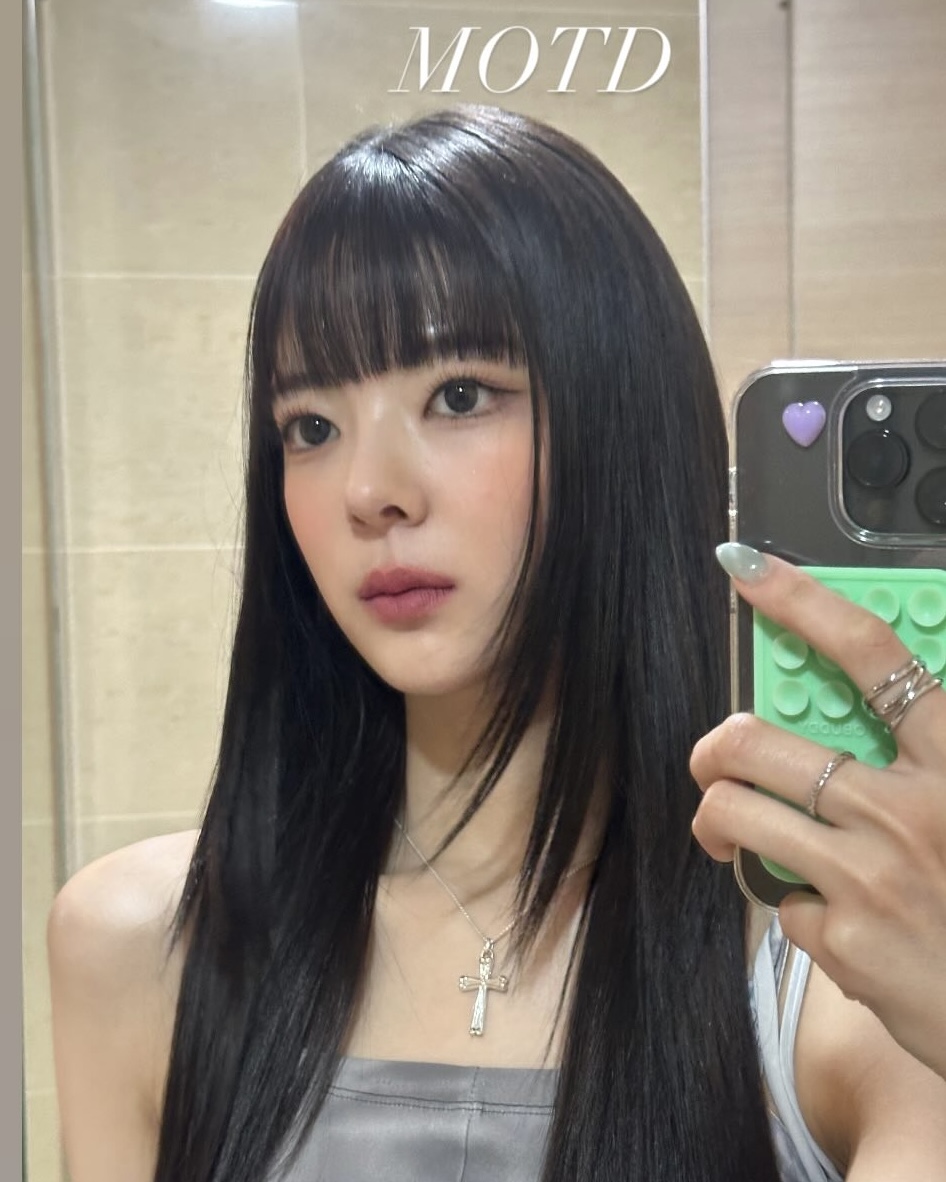 얼태기엔 앞머리가 답🙆‍♀️
최근 셀럽들이 선택한 앞머리 스타일링✨ 이미지7