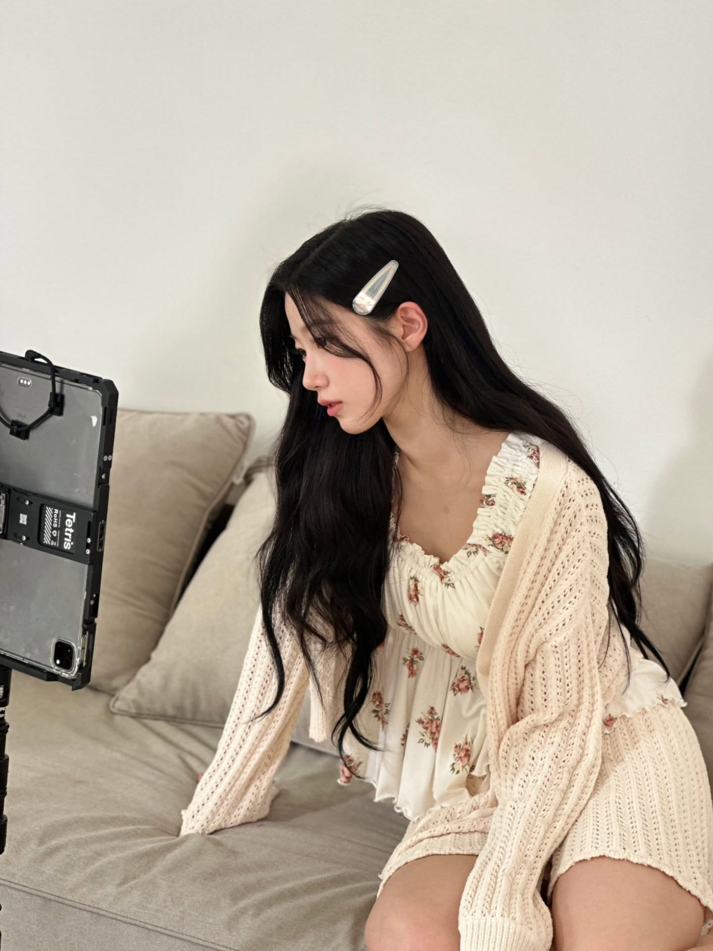 여름에 더 예쁜 플로럴🍃
은은한 꽃 패턴과 가벼운 실루엣으로 시원하게✨
 이미지
