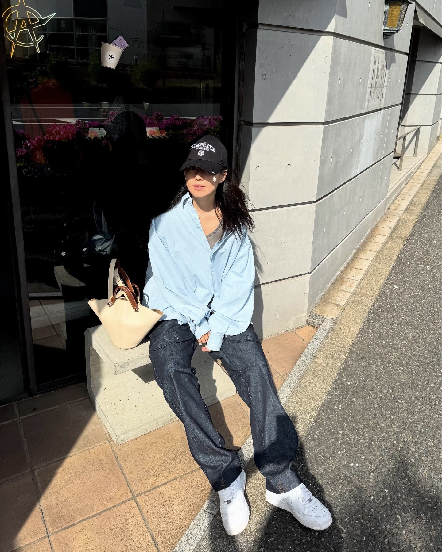 아직도 물 빠진 청바지 입어...?
톤도 무드도 리셋되는 생지로 갈아타세요👖💫 이미지