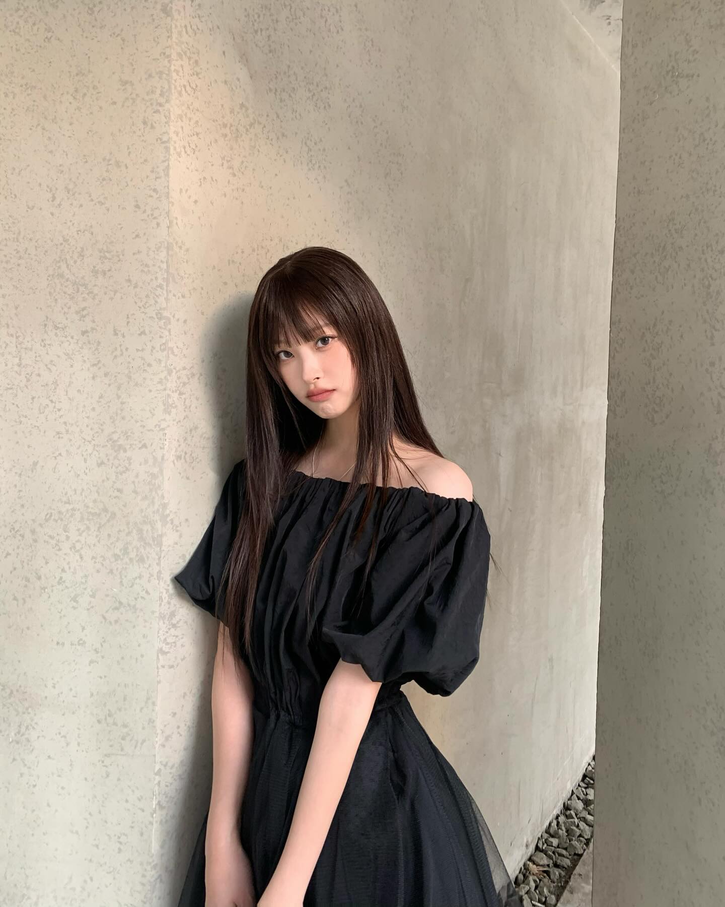 얼태기엔 앞머리가 답🙆‍♀️
최근 셀럽들이 선택한 앞머리 스타일링✨ 이미지6