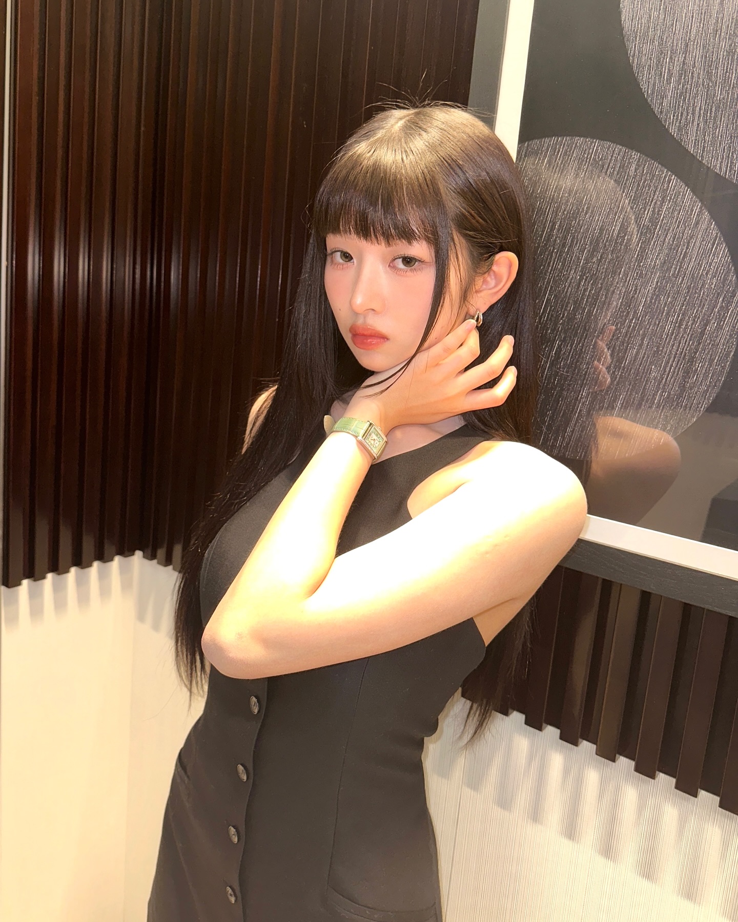 여름에도 포기 할 수 없는 블랙🖤
호캉스도, 생파도 블랙 드레스면 준비 끝✨ 이미지