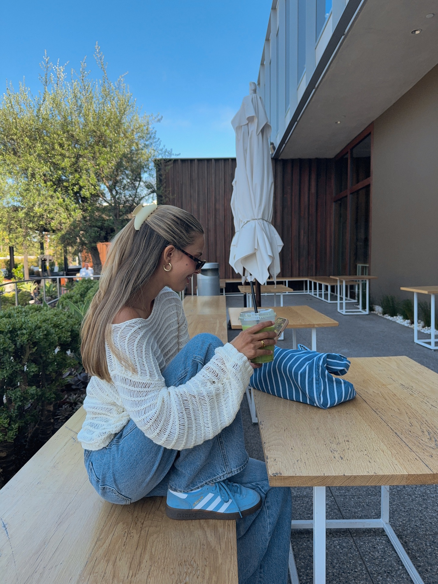 초간단 여름 묶음머리 모음🌿
간단한 스타일링으로 헤어 권태기 극복💛 이미지9