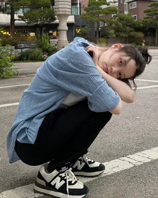 생얼 제일 예쁜 연예인 1위🤍
내추럴해서 더 예쁜 민낯 아이유🤍 이미지